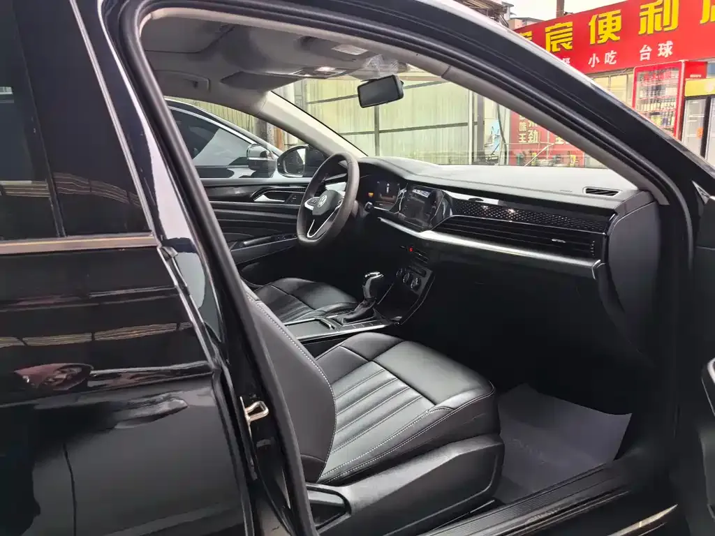Volkswagen Passat 2022 из CN, фото 8