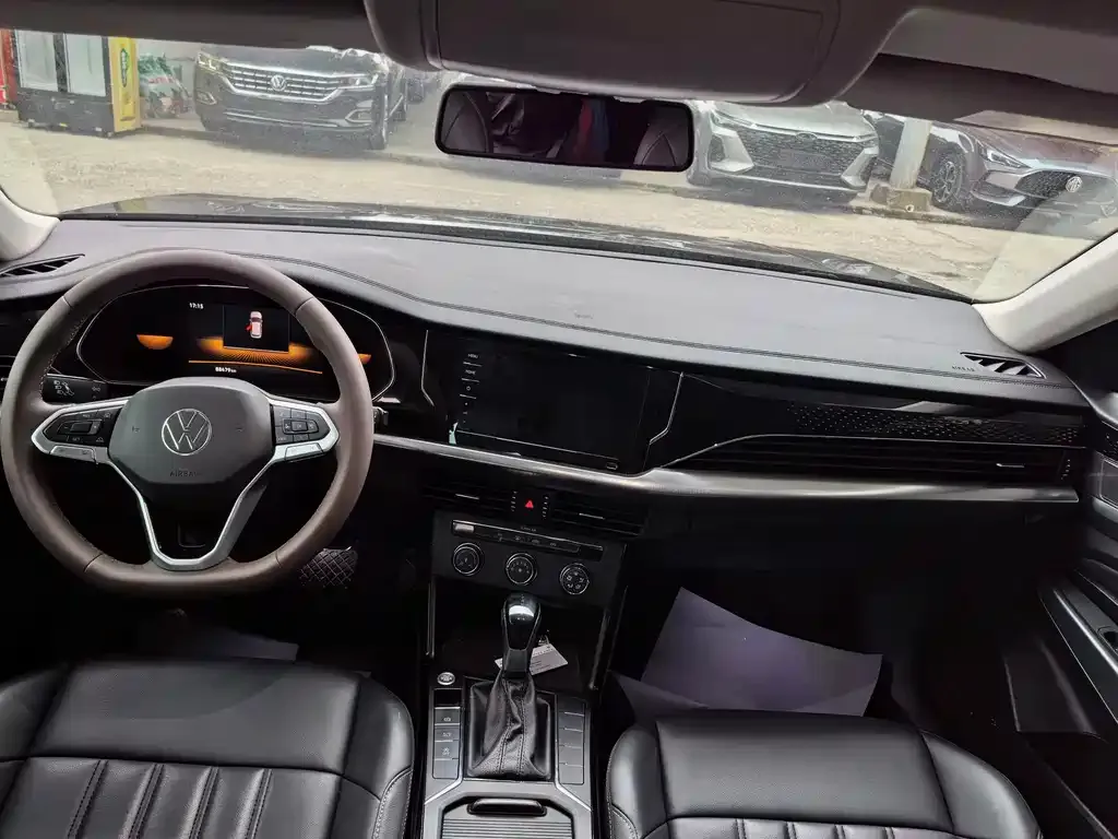 Volkswagen Passat 2022 из CN, фото 2