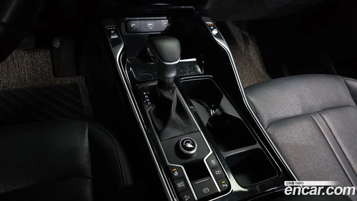 Kia Sorento — фото 5
