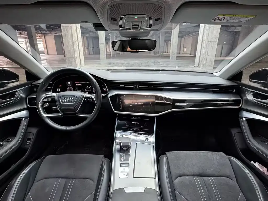 Audi A7L 2024 из CN, фото 4