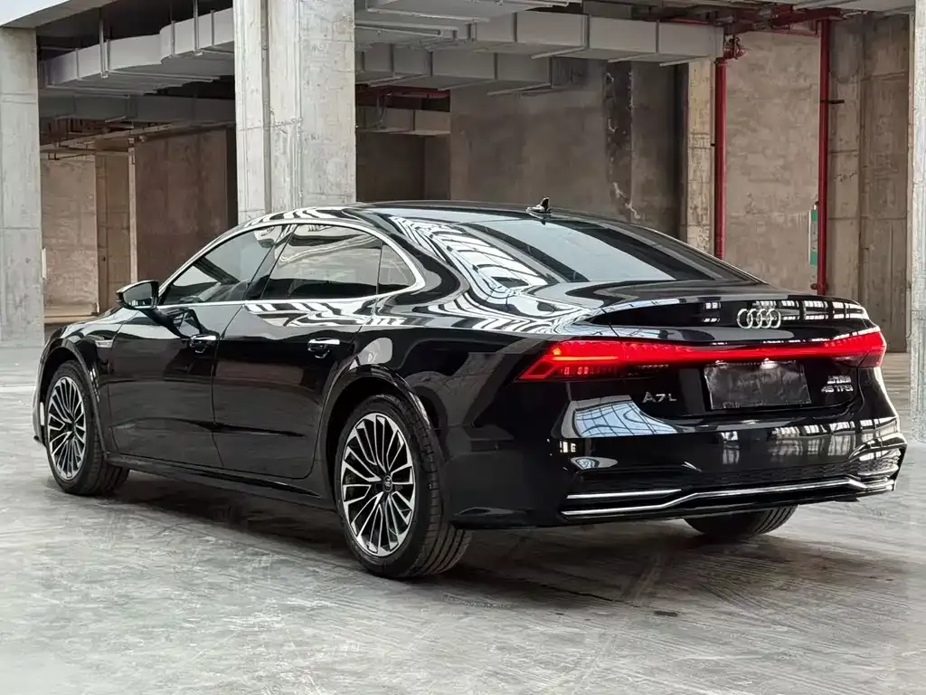 Audi A7L 2024 из CN, фото 5