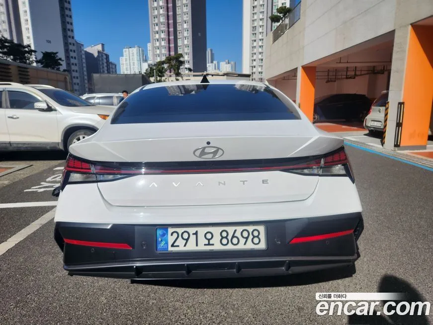 Hyundai AVANTE — фото 3