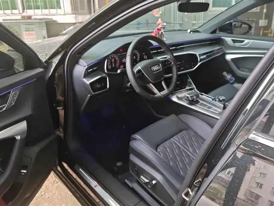 Audi A6L 2025 из CN, фото 3