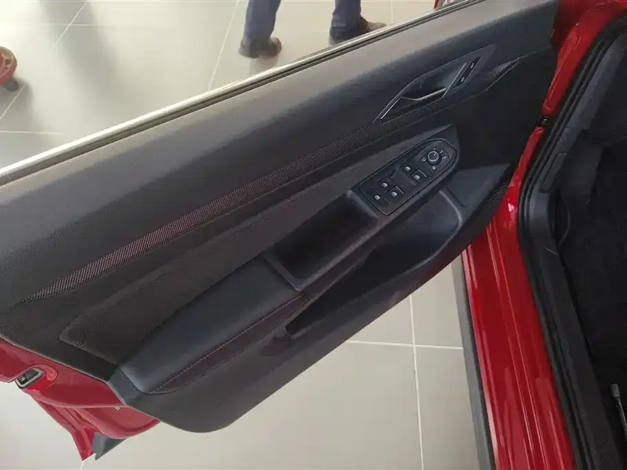Volkswagen Golf GTI 2026 из CN, фото 4