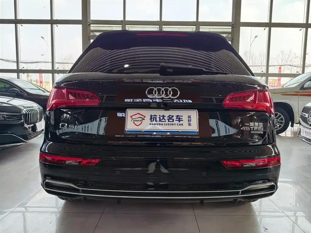 Audi Q5L 2021 из CN, фото 3