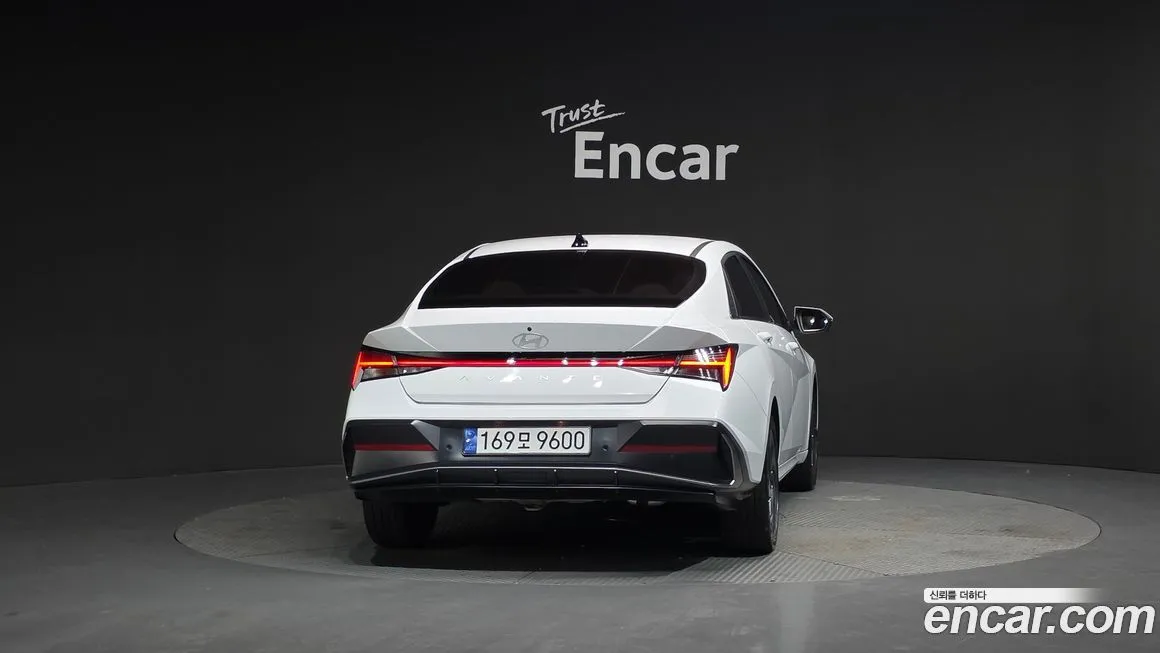 Hyundai AVANTE — фото 3