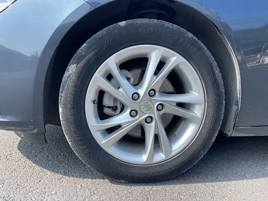 Buick Regal — фото 8