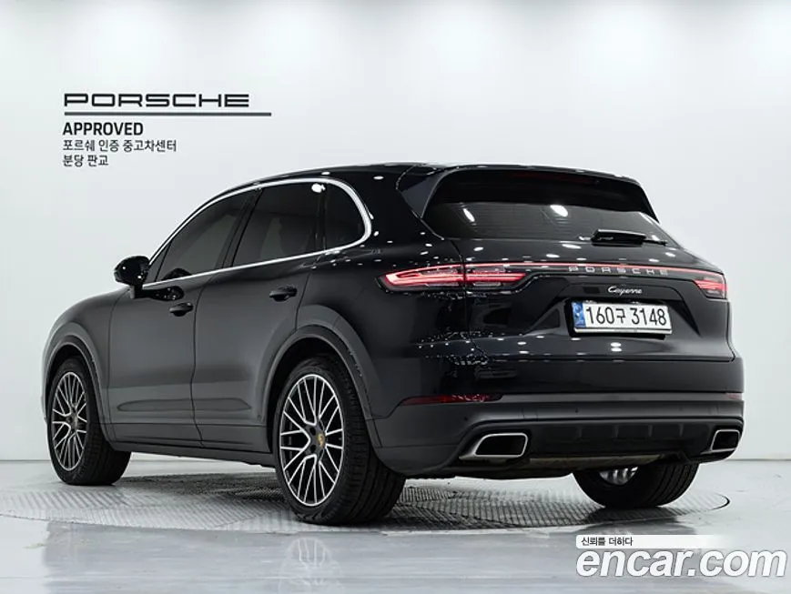 Porsche Cayenne — фото 7