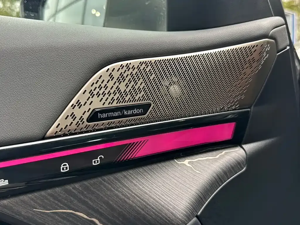 BMW i5 2024 из CN, фото 7