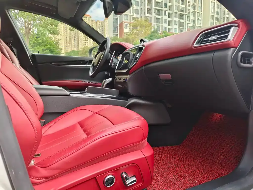 Maserati Ghibli 2022 из CN, фото 2