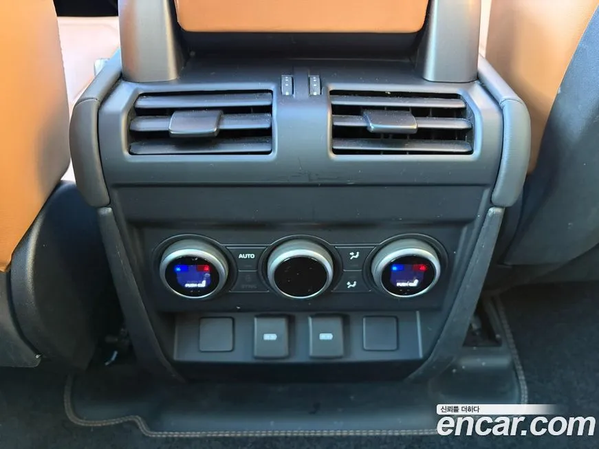 Land Rover Defender 2023 из KR, фото 3