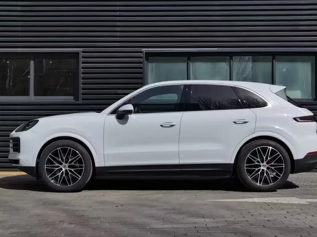 Porsche Cayenne 2025 из CN, фото 3