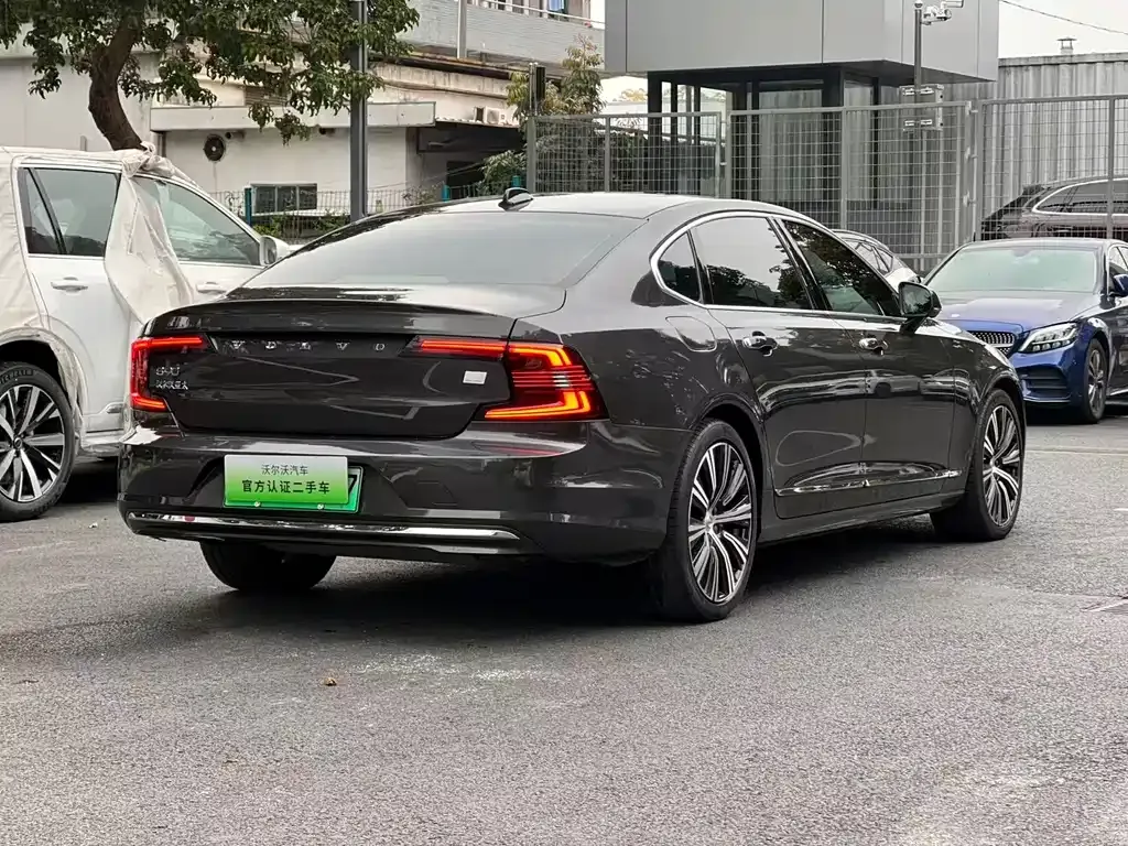 Volvo S90 PHEV 2022 из CN, фото 7