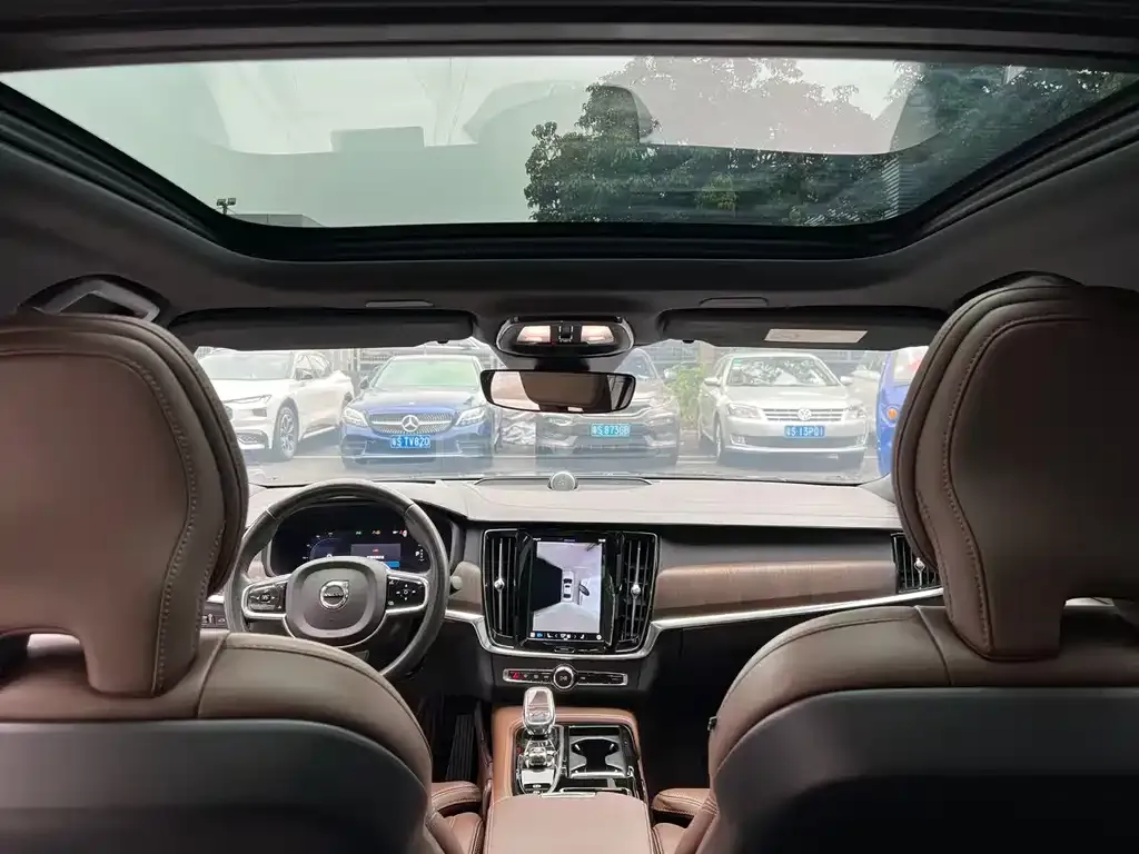 Volvo S90 PHEV 2022 из CN, фото 5