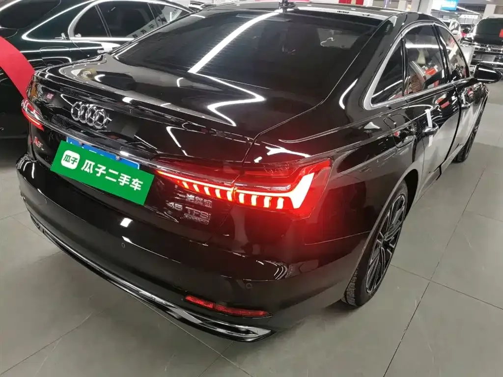 Audi A6L 2024 из CN, фото 4