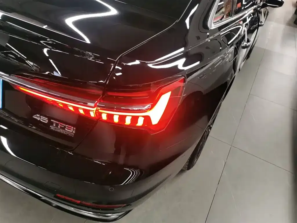 Audi A6L 2024 из CN, фото 10