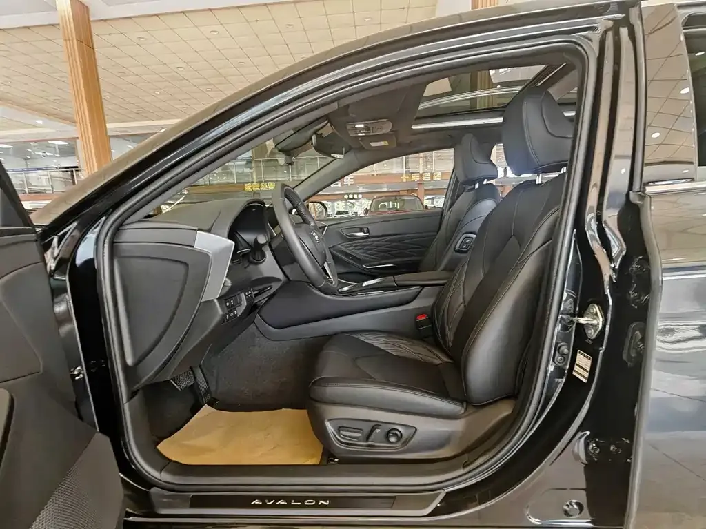 Toyota Avalon 2022 из CN, фото 9