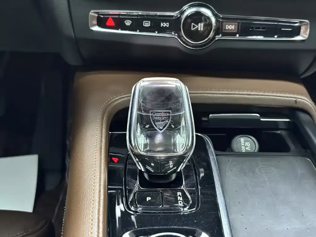 Volvo S90 — фото 4