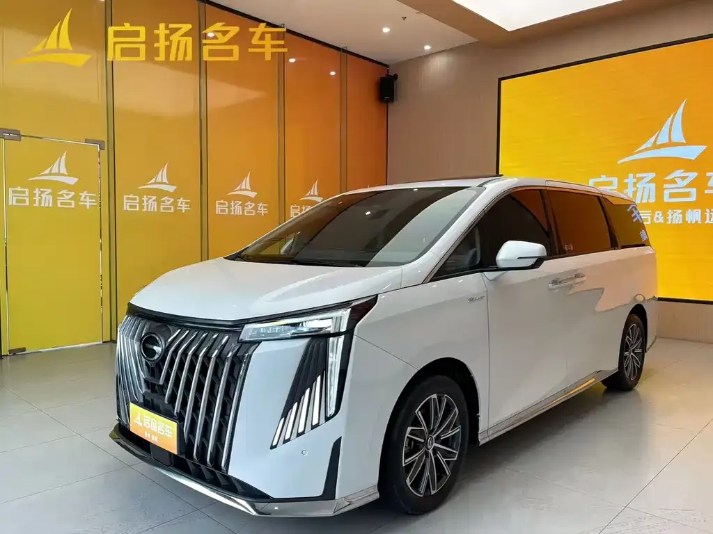 GAC Motor Trumpchi M8 — фото 1