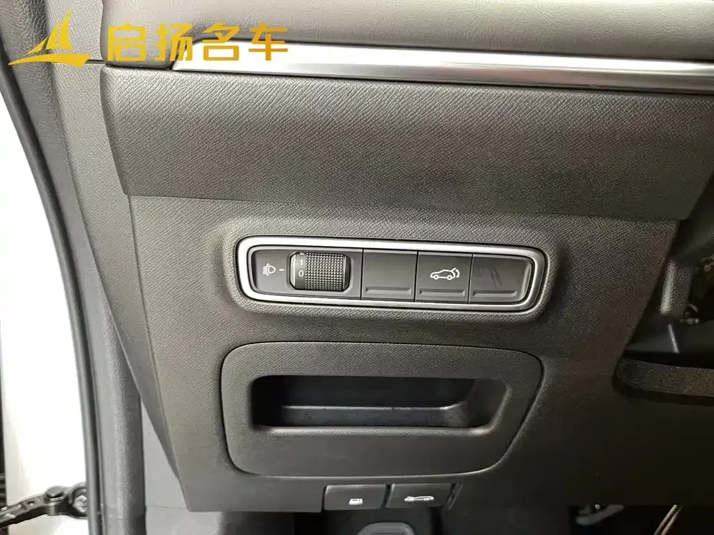GAC Motor Trumpchi M8 — фото 9