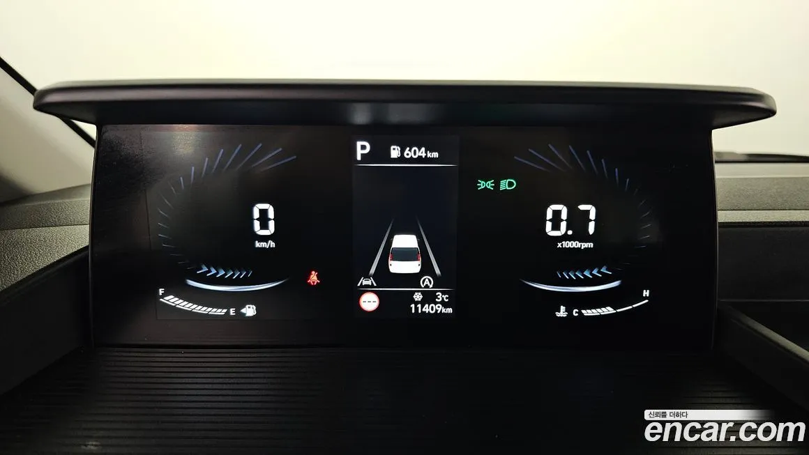 Hyundai Staria — фото 2