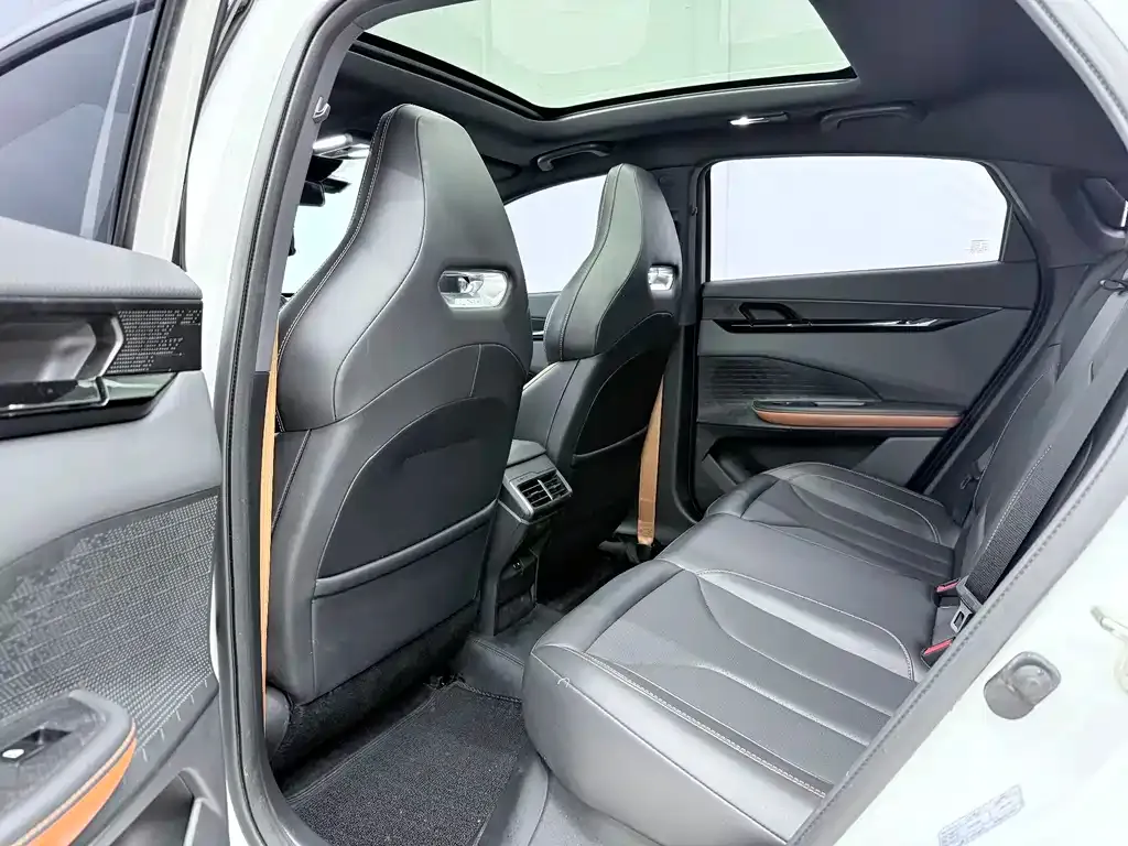 Changan UNI-V 2023 из CN, фото 6