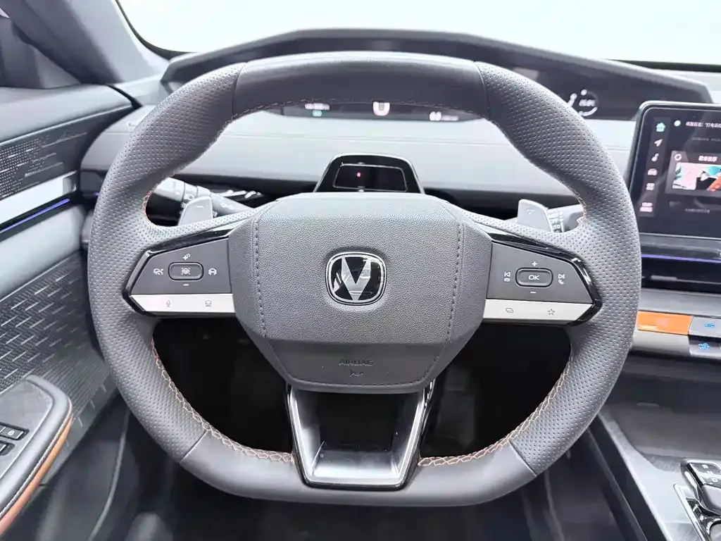 Changan UNI-V 2023 из CN, фото 8