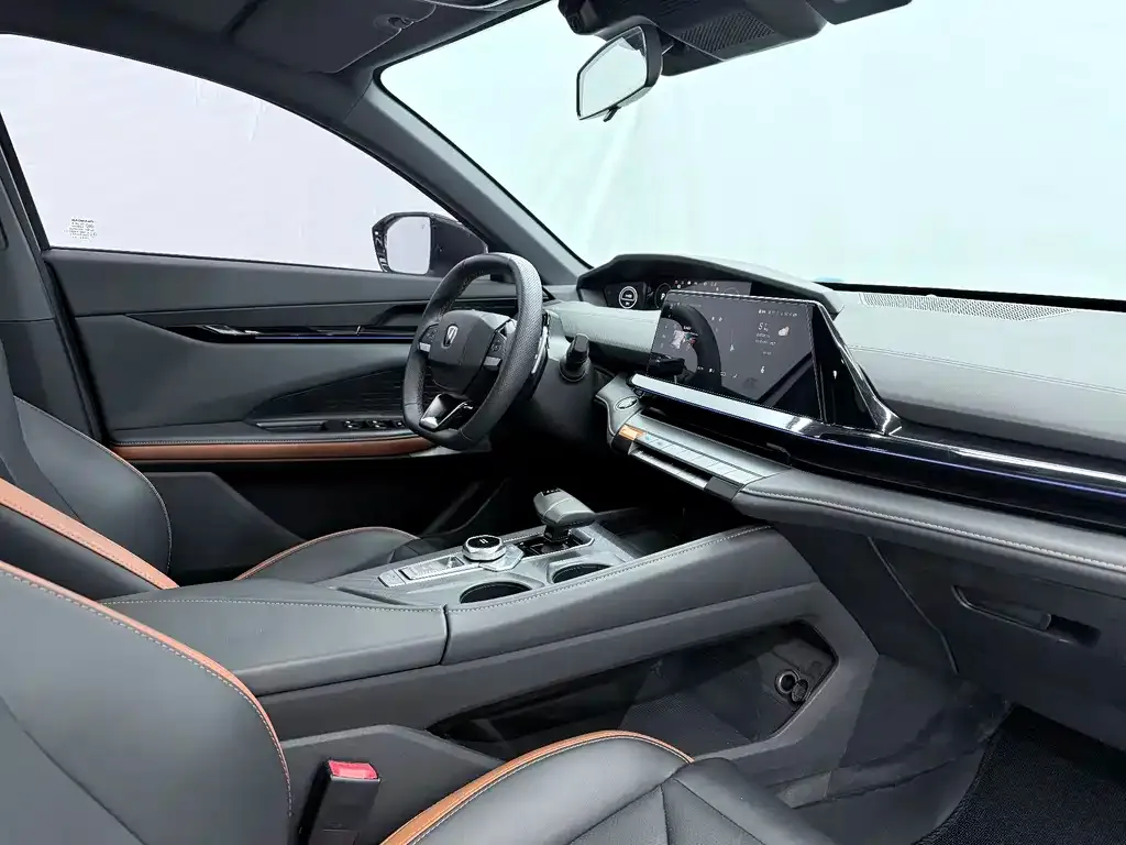 Changan UNI-V 2023 из CN, фото 5