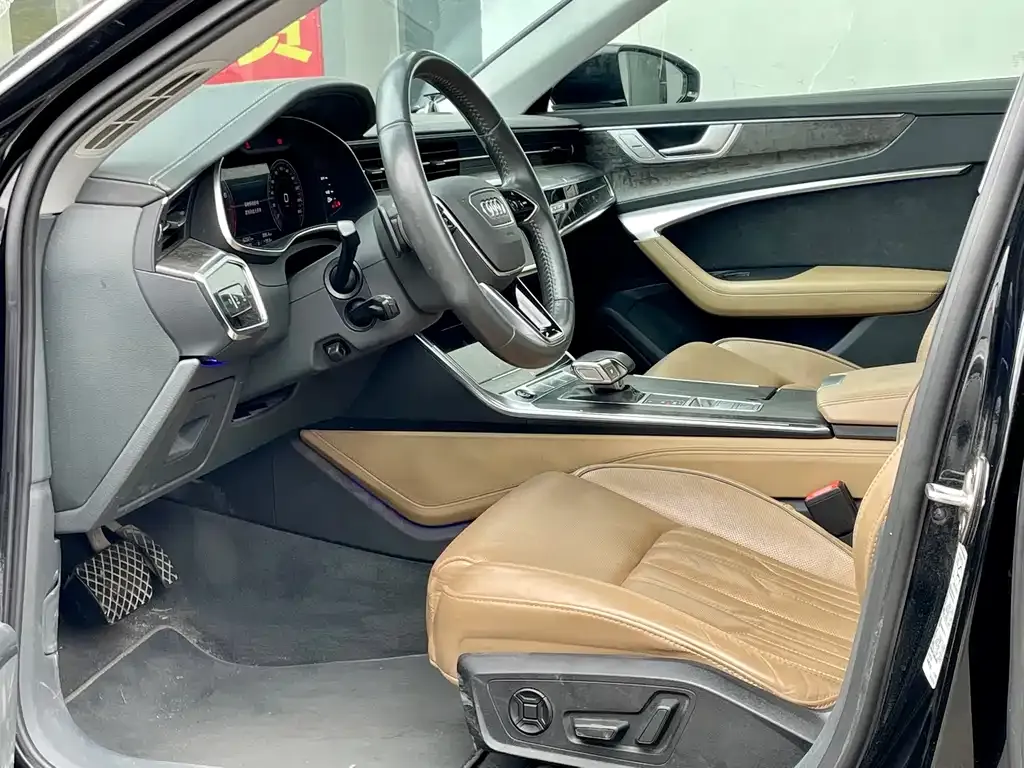 Audi A6L 2021 из CN, фото 8