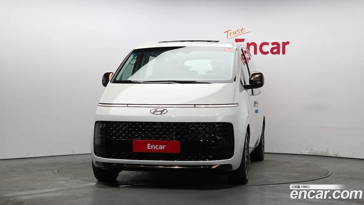 Hyundai Staria — фото 3