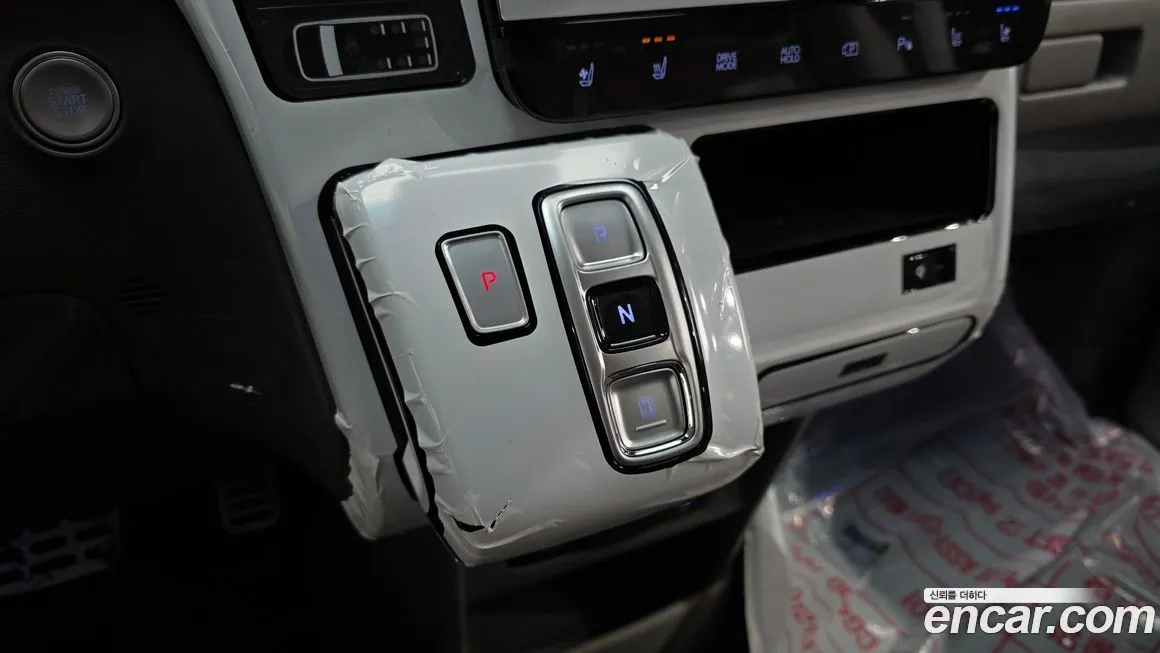 Hyundai Staria — фото 2