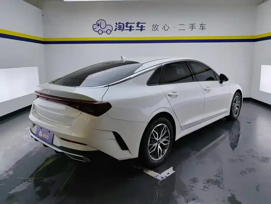 Kia K5 2024 из CN, фото 3