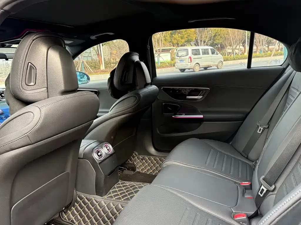 Mercedes-Benz C-Class 2024 из CN, фото 5
