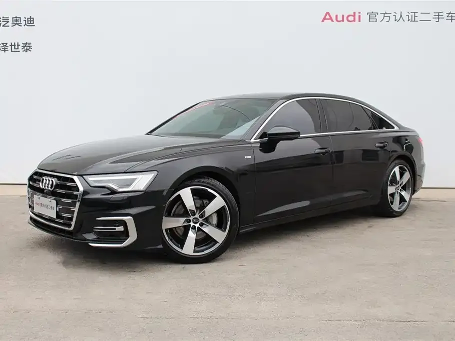 Audi A6L — фото 1