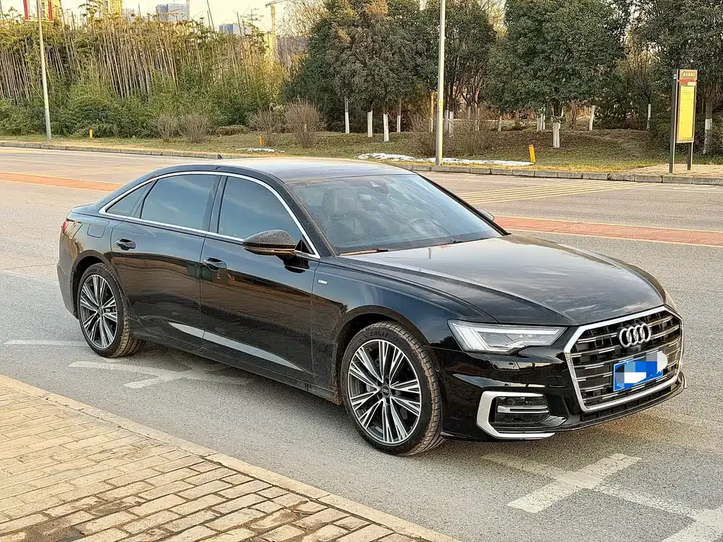 Audi A6L — фото 7