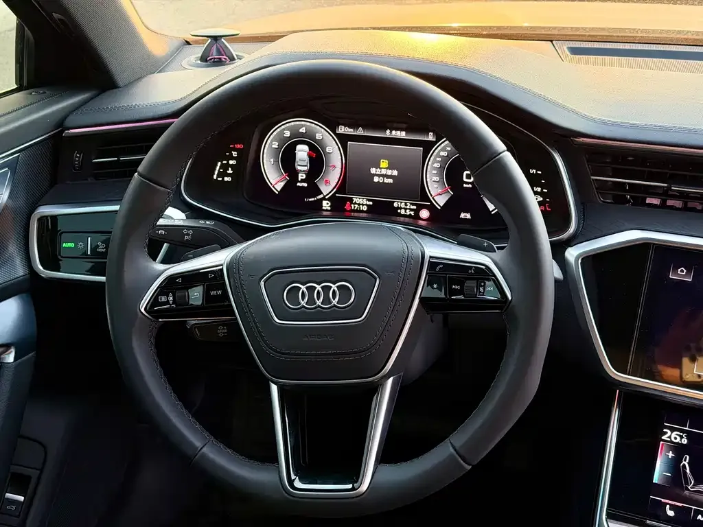 Audi A6L — фото 4