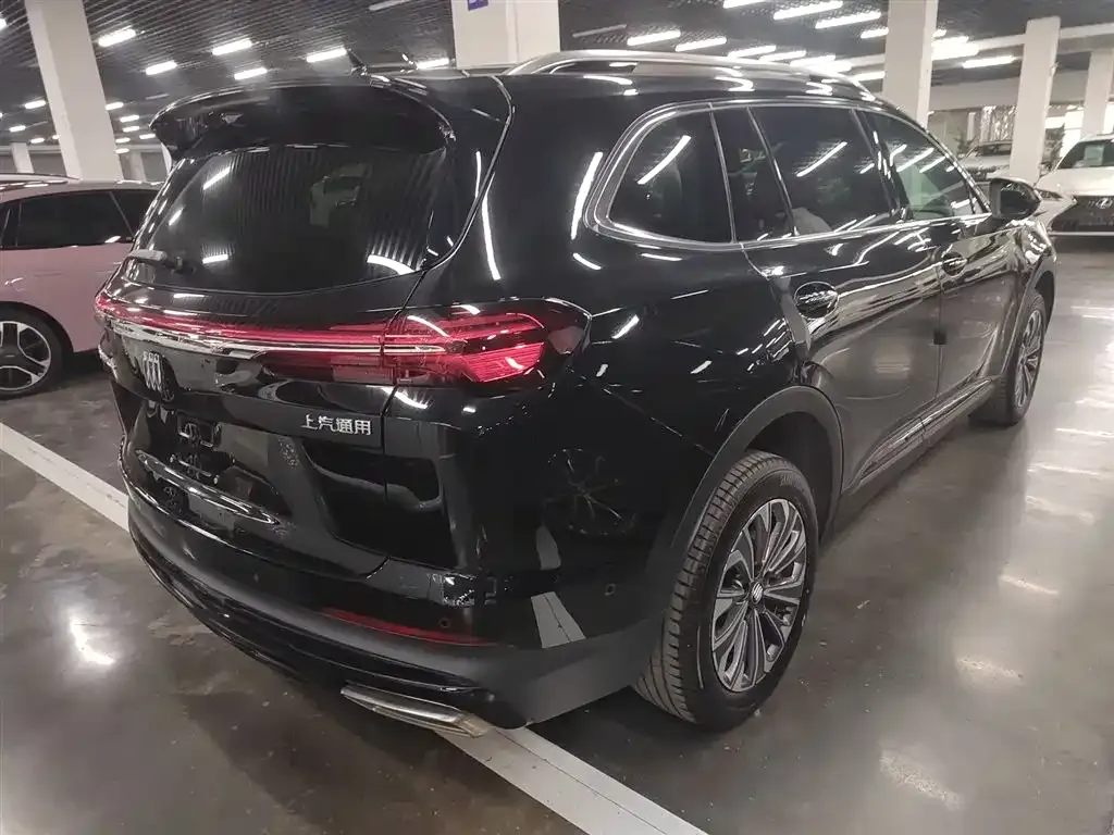 Buick Envision Plus — фото 5