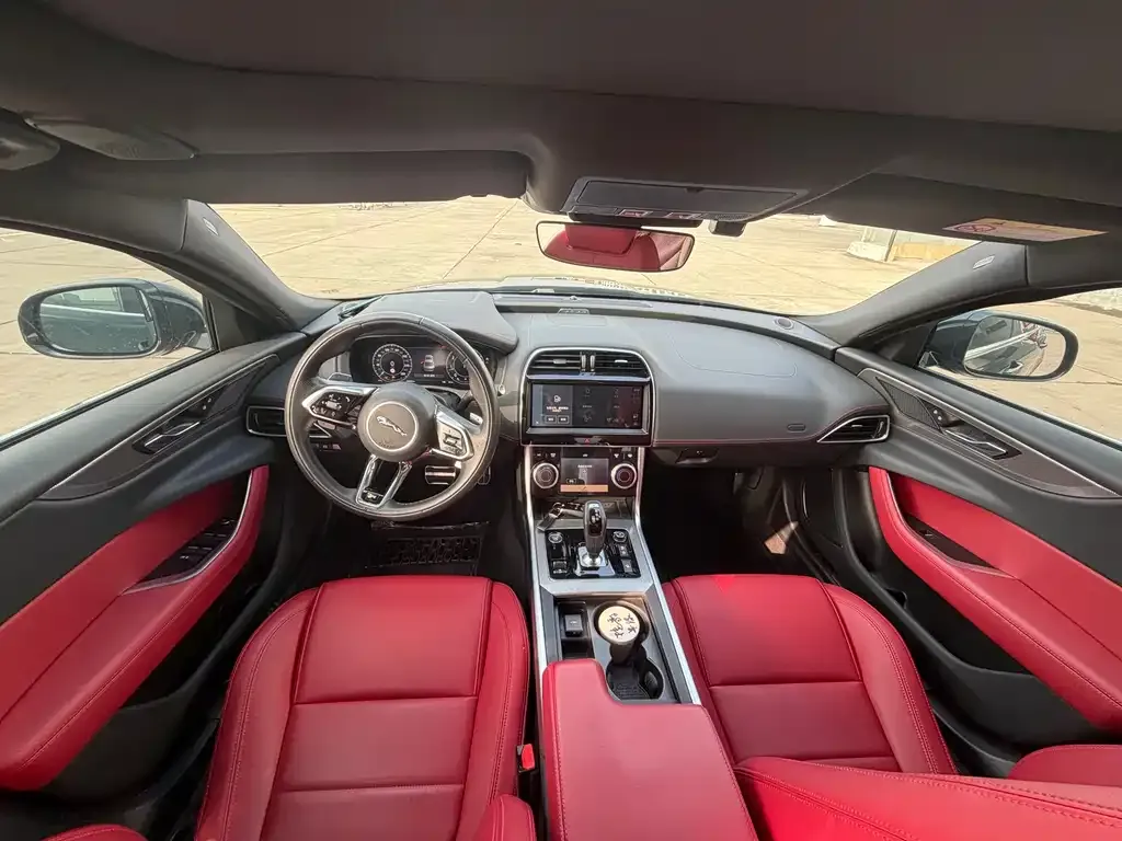 Jaguar XEL 2023 из CN, фото 4