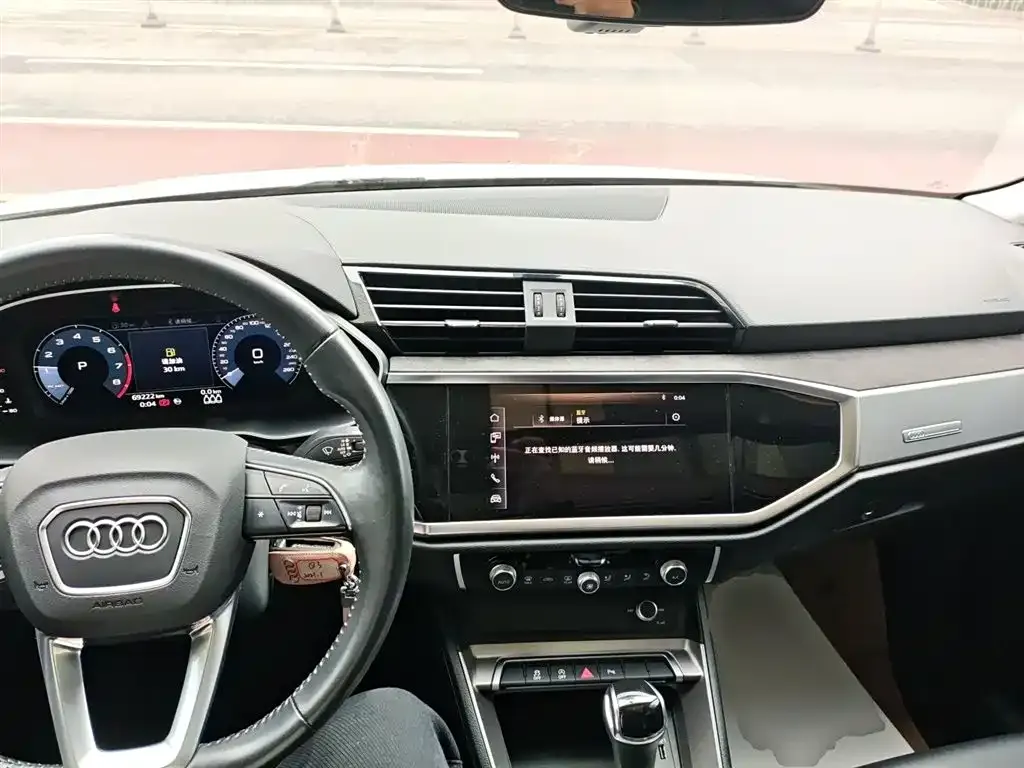 Audi Q3 2021 из CN, фото 6