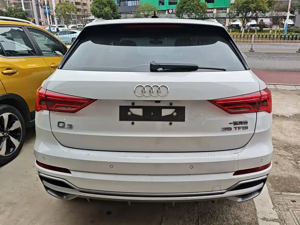 Audi Q3 2021 из CN, фото 4