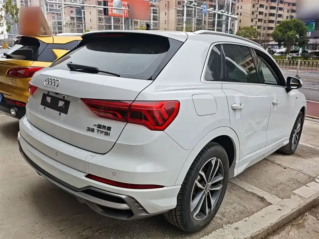 Audi Q3 2021 из CN, фото 10