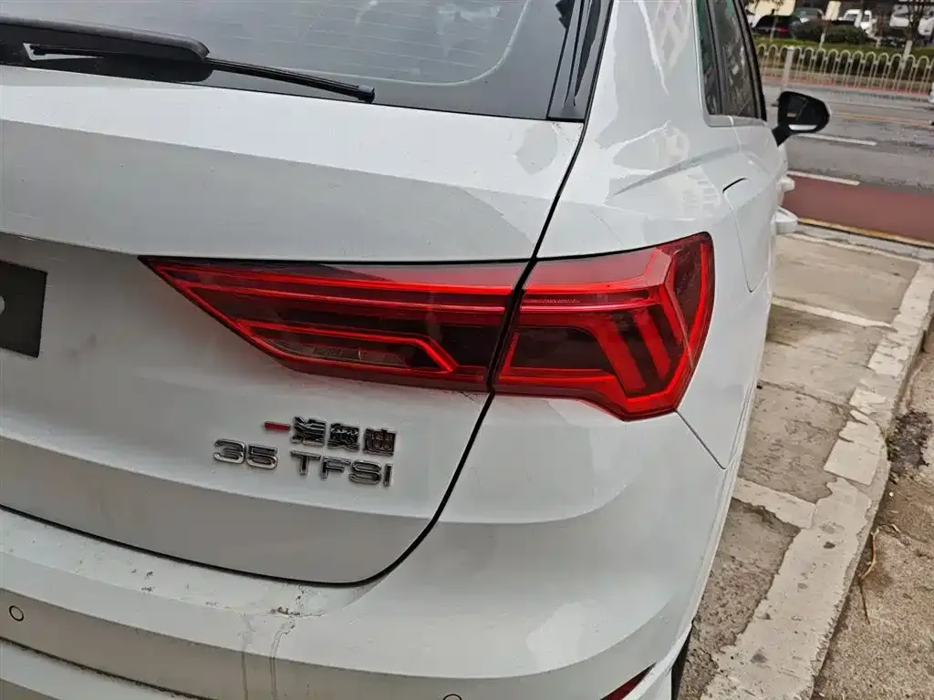 Audi Q3 2021 из CN, фото 7