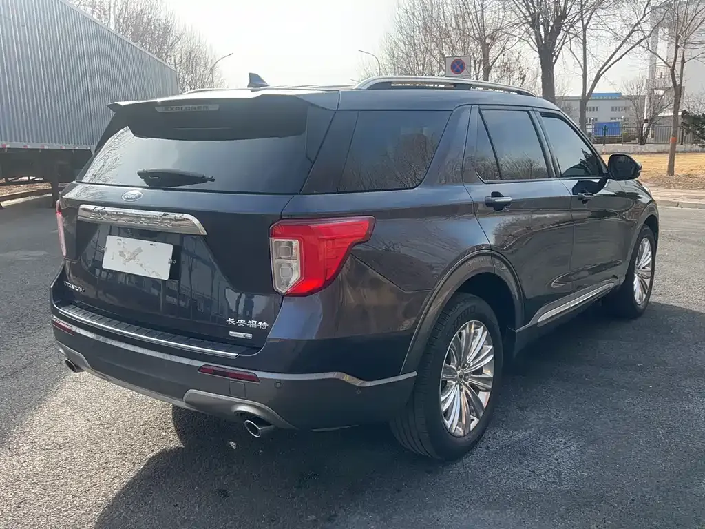 Ford Explorer 2021 из CN, фото 6