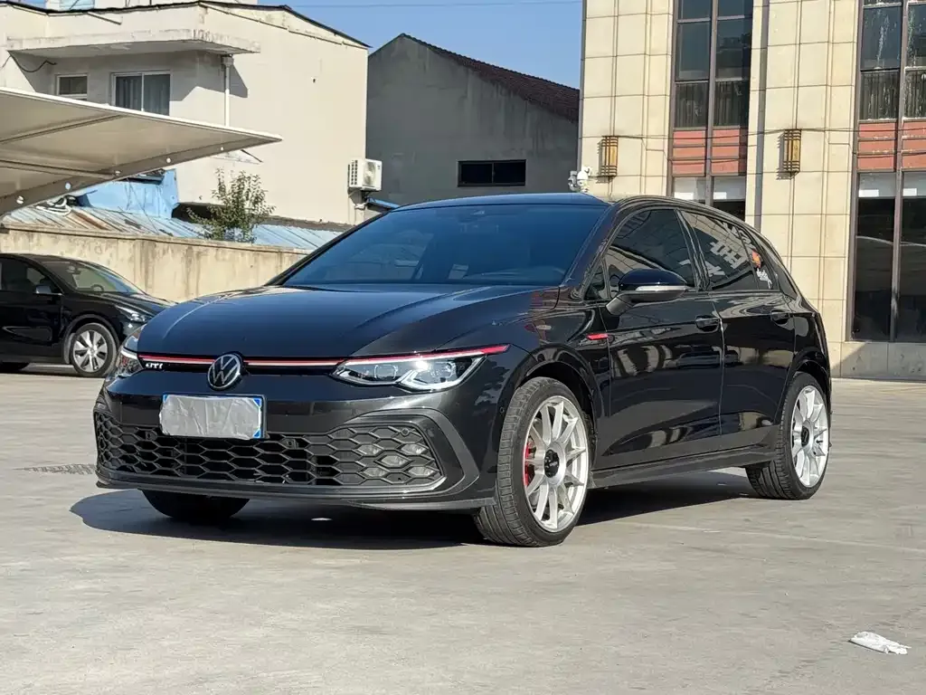 Volkswagen Golf GTI 2022 из CN, фото 1