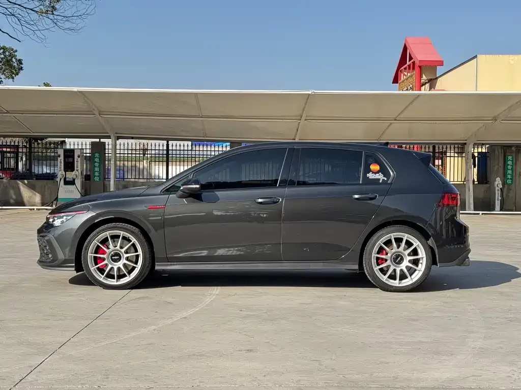 Volkswagen Golf GTI 2022 из CN, фото 2
