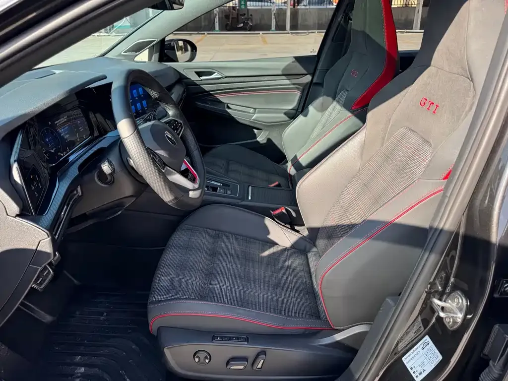 Volkswagen Golf GTI 2022 из CN, фото 5