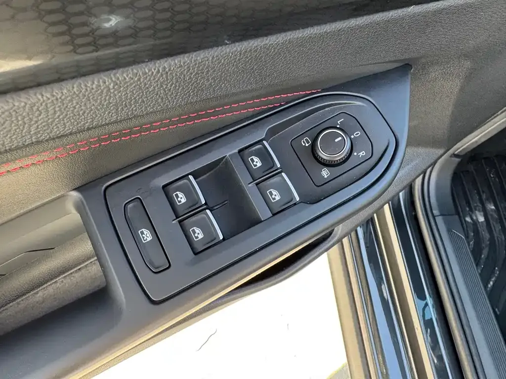 Volkswagen Golf GTI 2022 из CN, фото 6