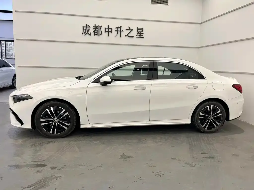 Mercedes-Benz A-Class — фото 4