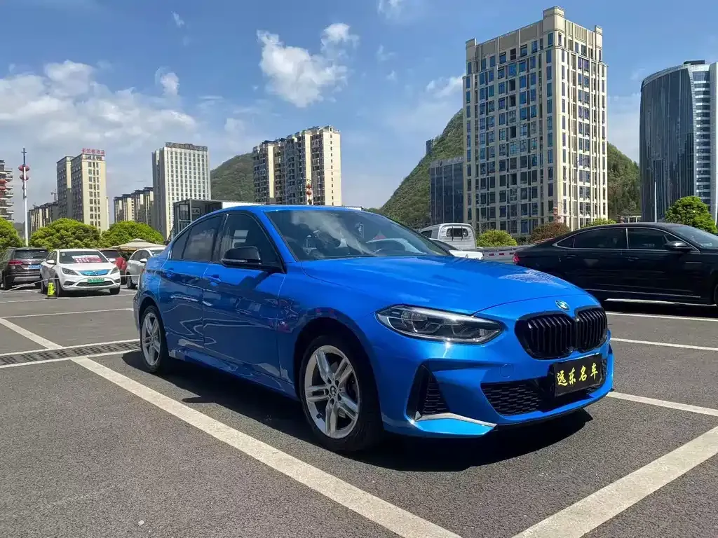 BMW 1 Series 2021 из CN, фото 1