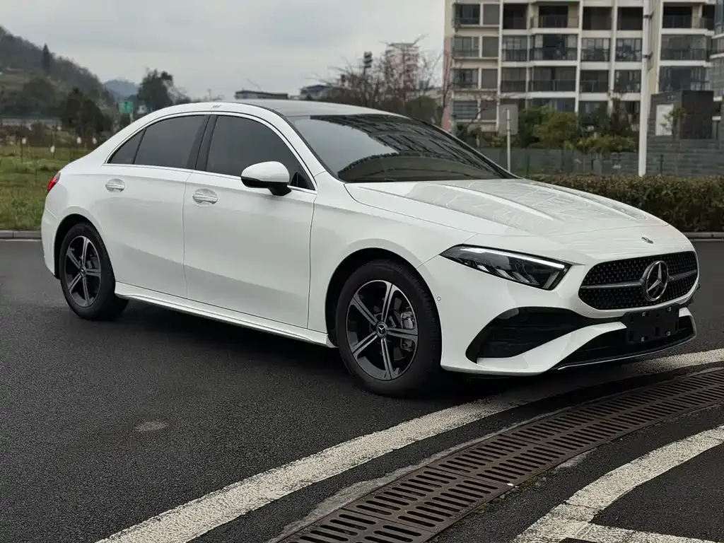 Mercedes-Benz A-Class — фото 9